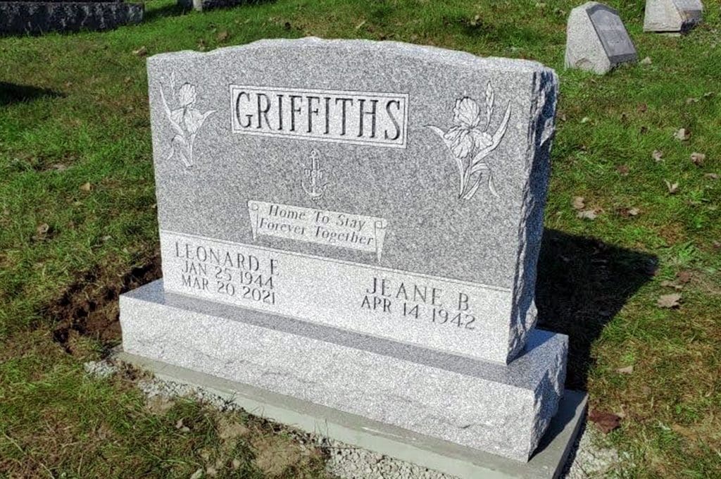 Upright Monument Grey Granite Sailor Anchor Engraving Iris Flower Engraving Family Tombstone